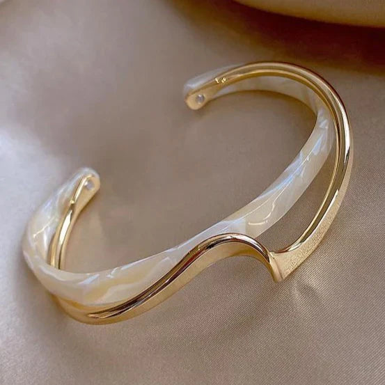 Pulsera Blanca Dorada